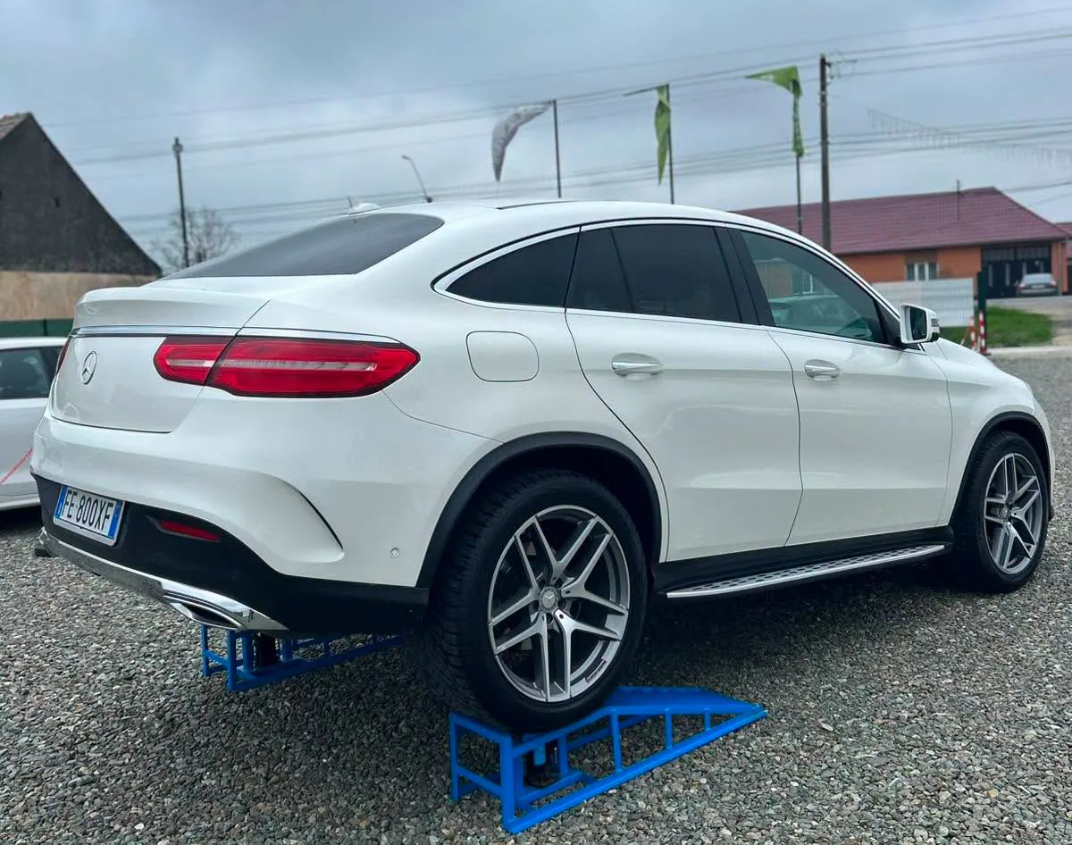 Mercedes-Benz GLE 350d — снимка 4