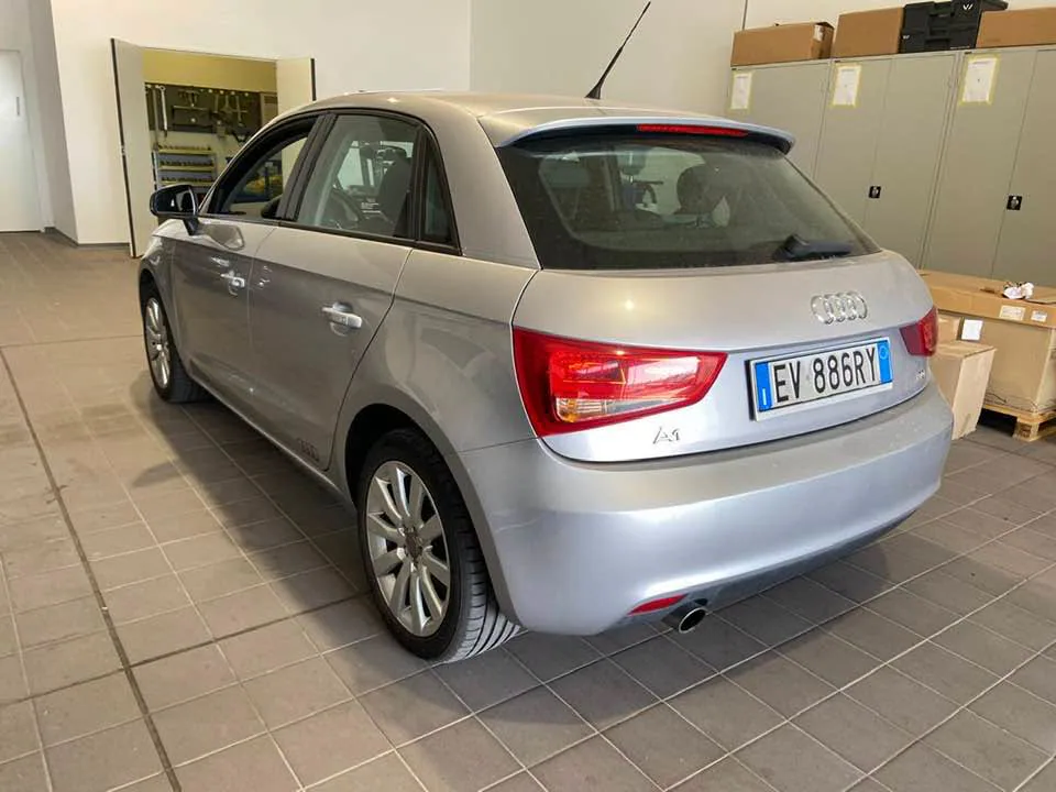 Автомобил 1.6 TDI — снимка 2