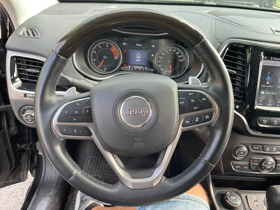 Jeep Cherokee — снимка 4