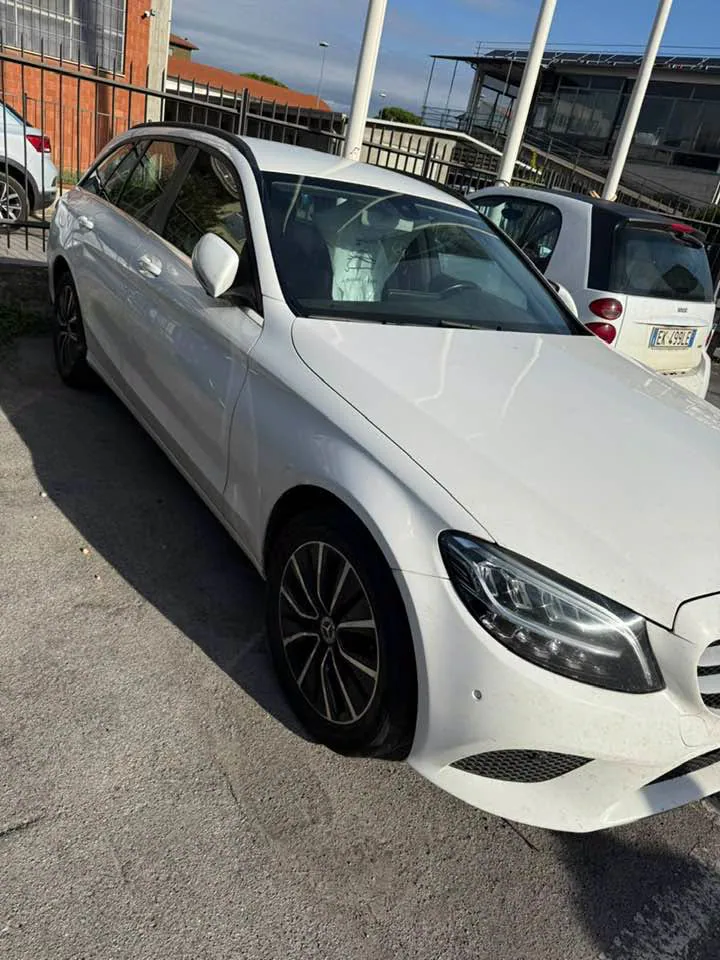 Mercedes-Benz C 220d — снимка 4