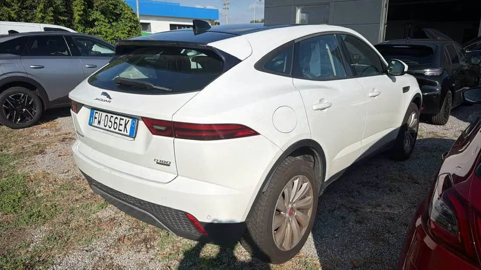 Jaguar E-Pace — снимка 3