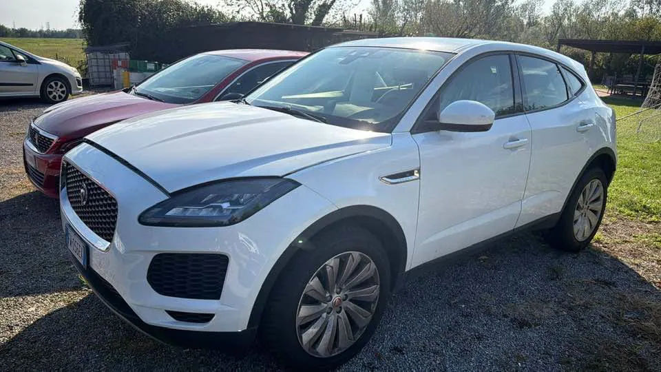 Jaguar E-Pace — снимка 4