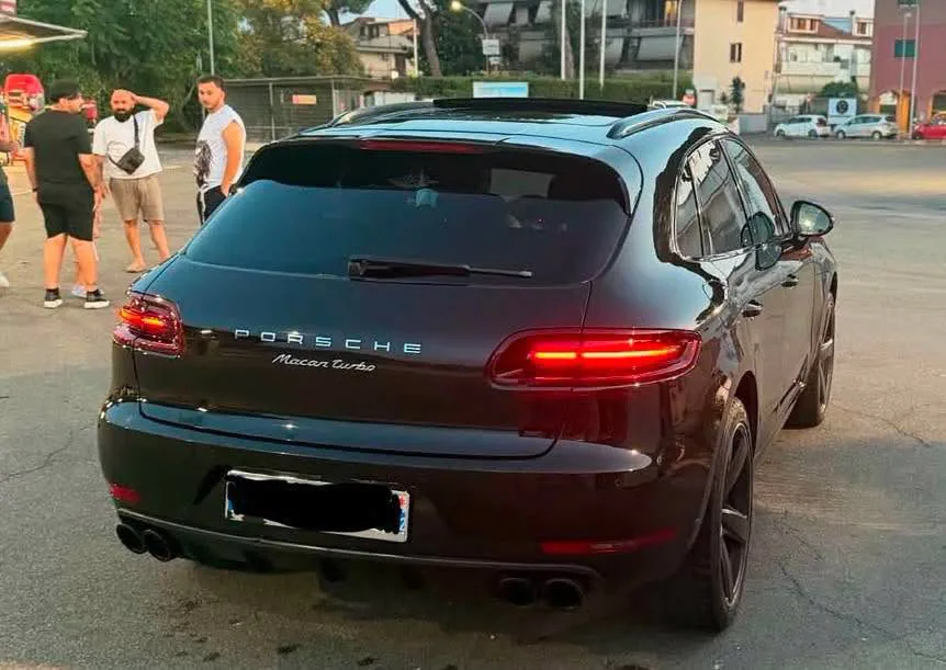 Porsche Macan Turbo — снимка 2