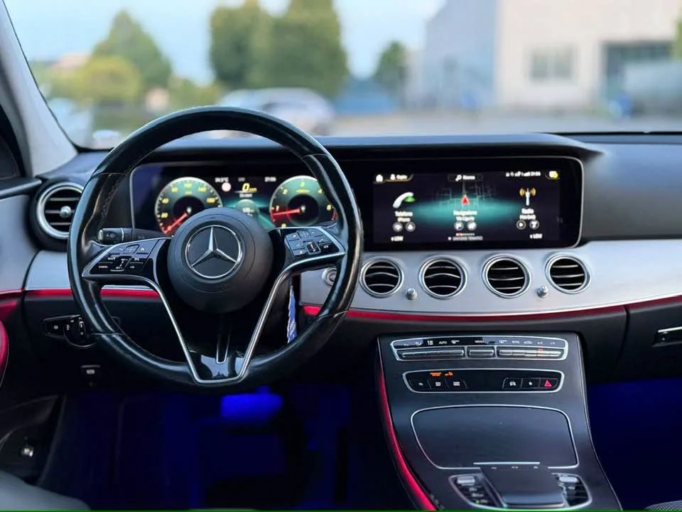 Mercedes-Benz E 220d — снимка 3