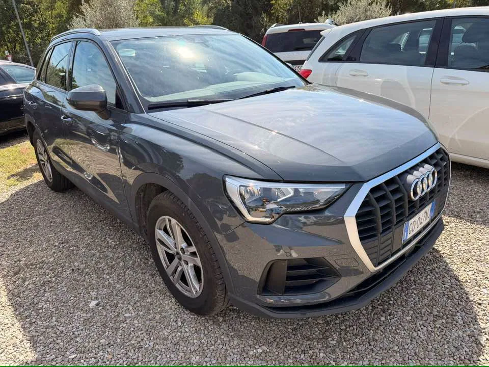 Audi Q3 — снимка 3