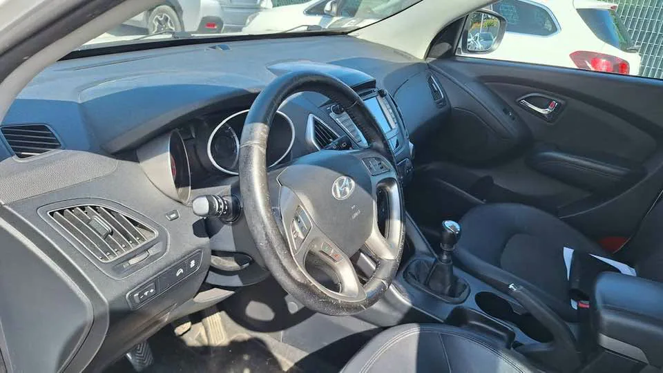 Hyundai ix35 2WD — снимка 3