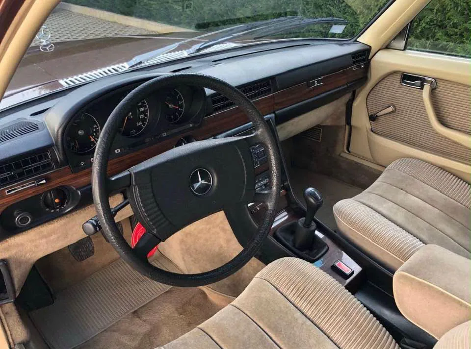 Mercedes-Benz 280 — снимка 3