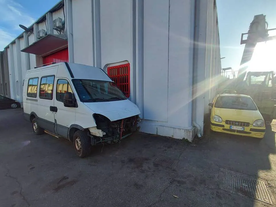 Iveco Dayli Trasporto Persone — снимка 2