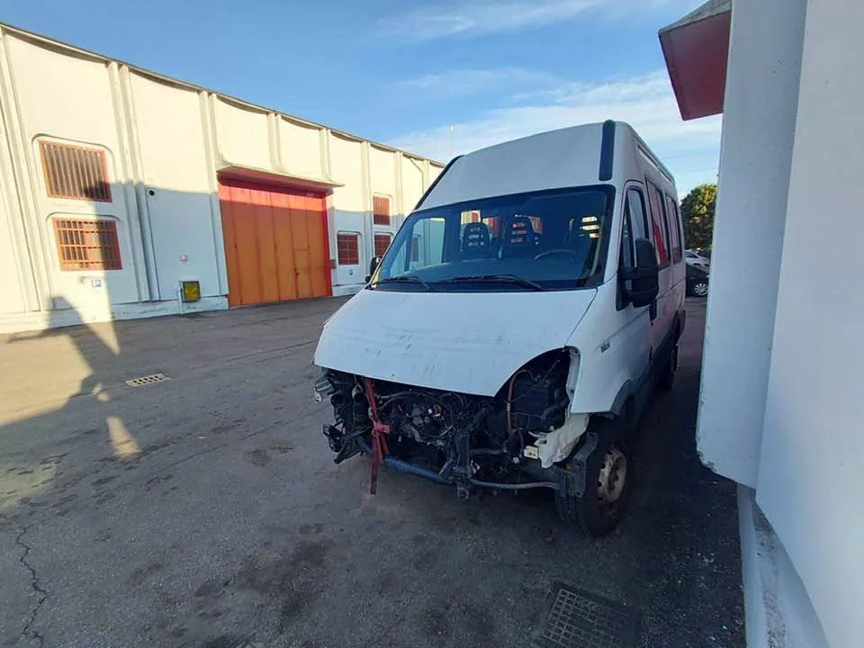 Iveco Dayli Trasporto Persone — снимка 3