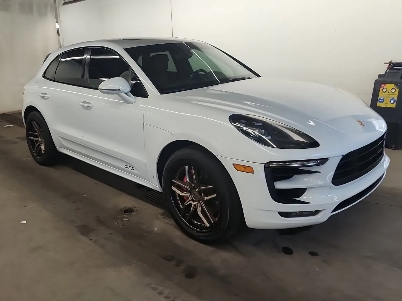 Porsche Macan GTS НА