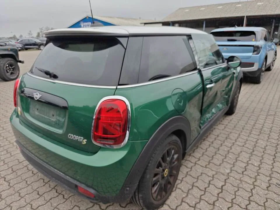 Mini Cooper SE — снимка 5