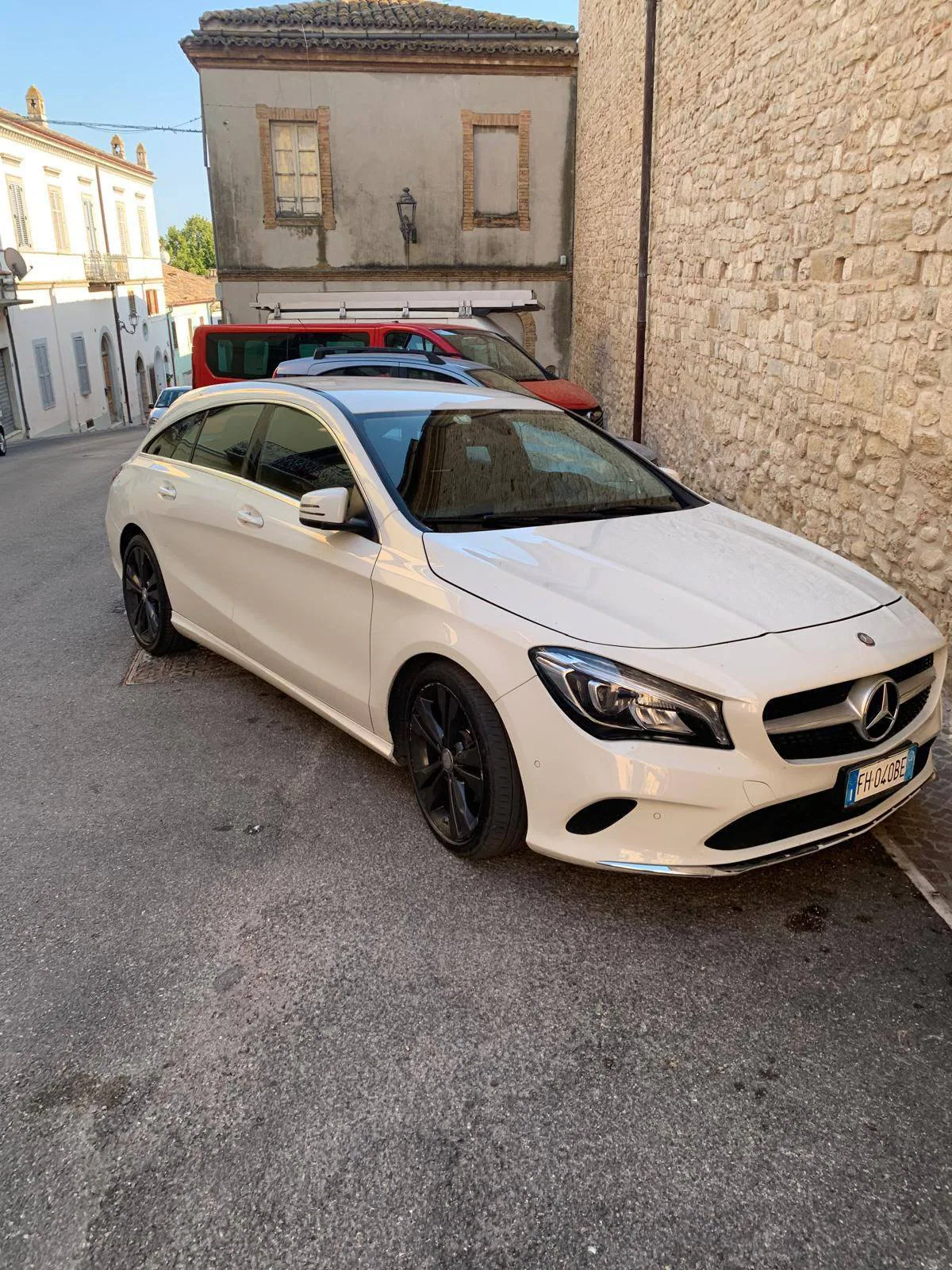 Mercedes-Benz CLA