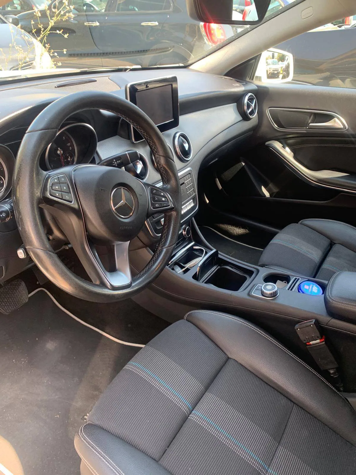 Mercedes-Benz CLA — снимка 4