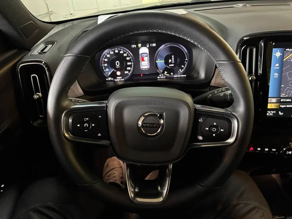 Volvo XC40 — снимка 4