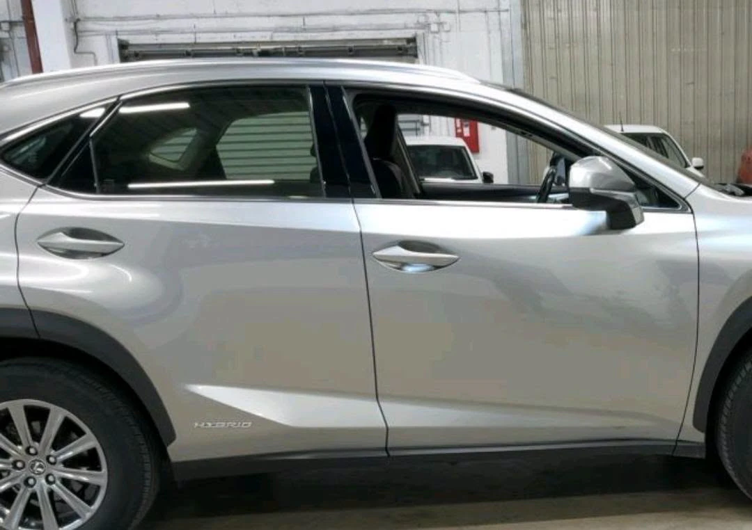 Lexus NX300h Съчетава Надеждност — снимка 3