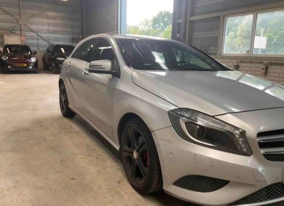 Mercedes-Benz A180BlueEfficiency Urban — снимка 2