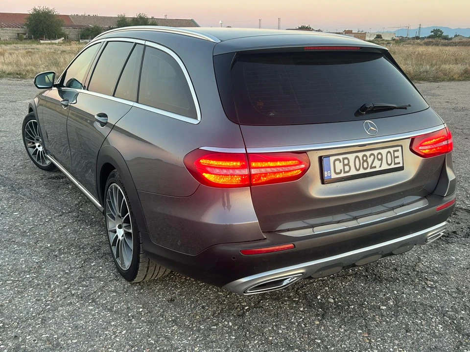 Mercedes-Benz E 220d Allterrain — снимка 3