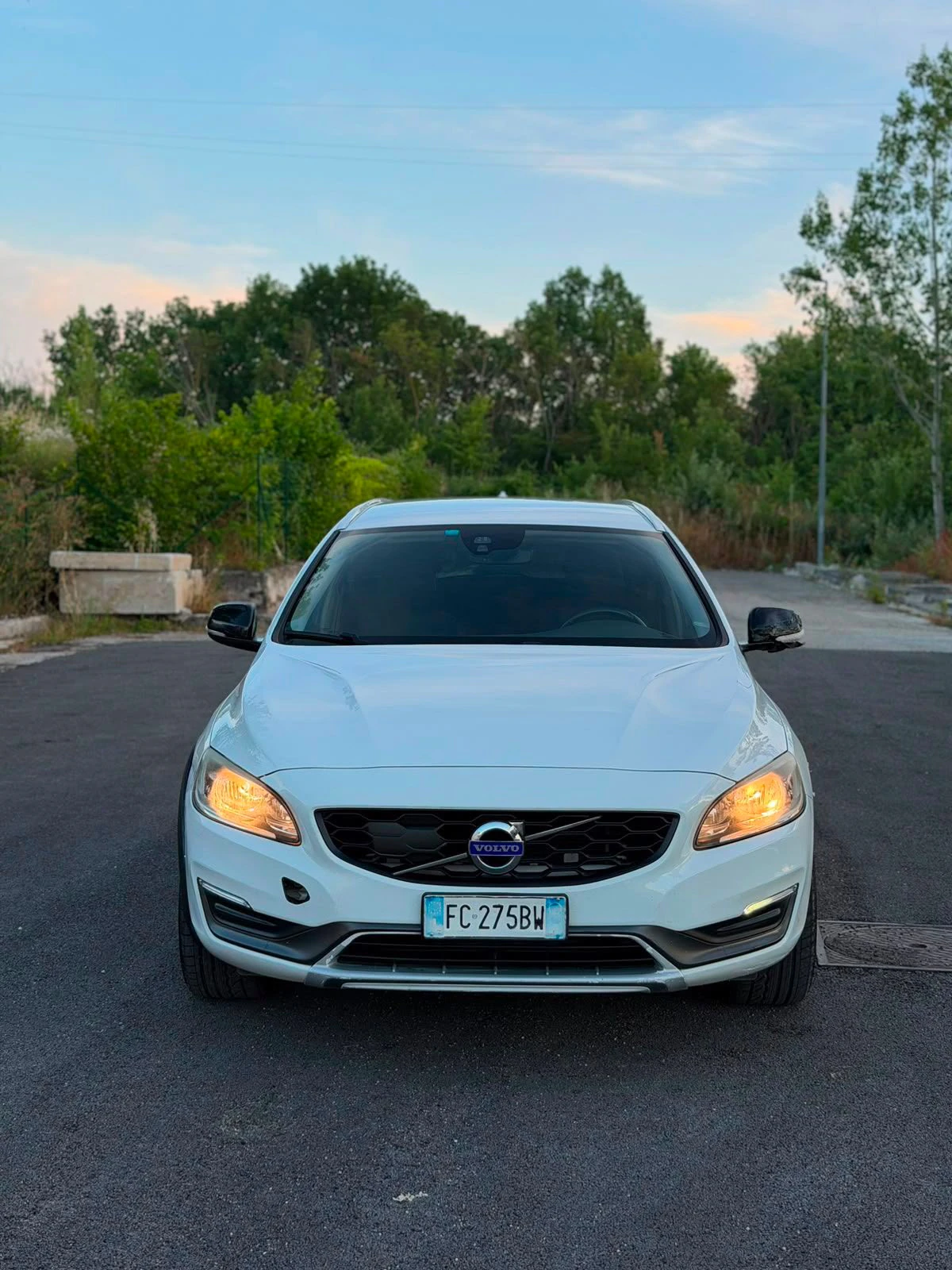 Volvo V60 Cross Country — снимка 2