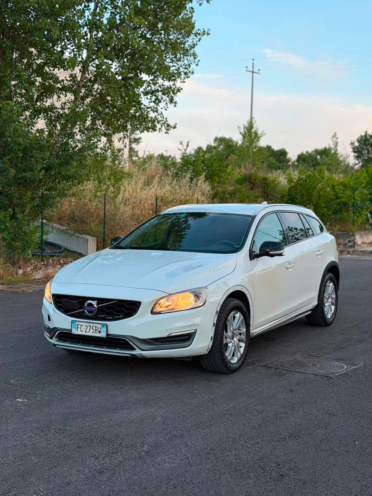 Volvo V60 Cross Country — снимка 3