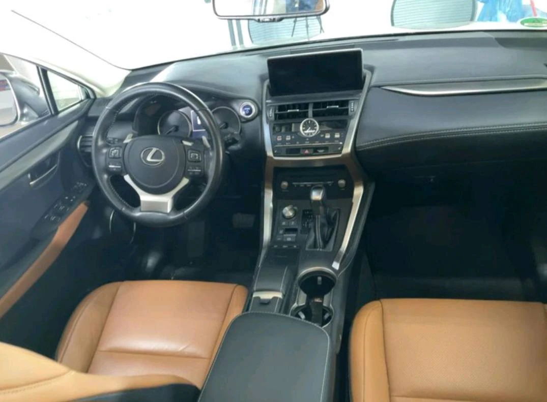 Lexus NX300h Съчетава Надеждността — снимка 2