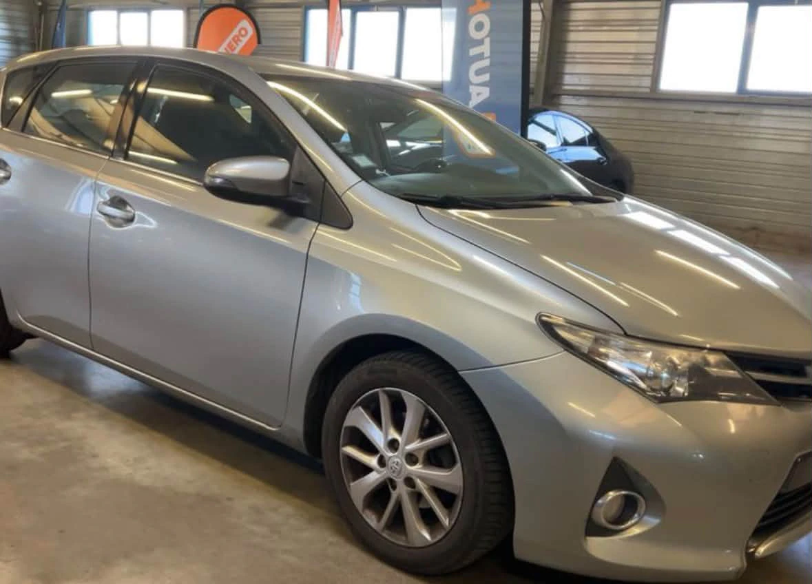 Toyota Auris — снимка 2