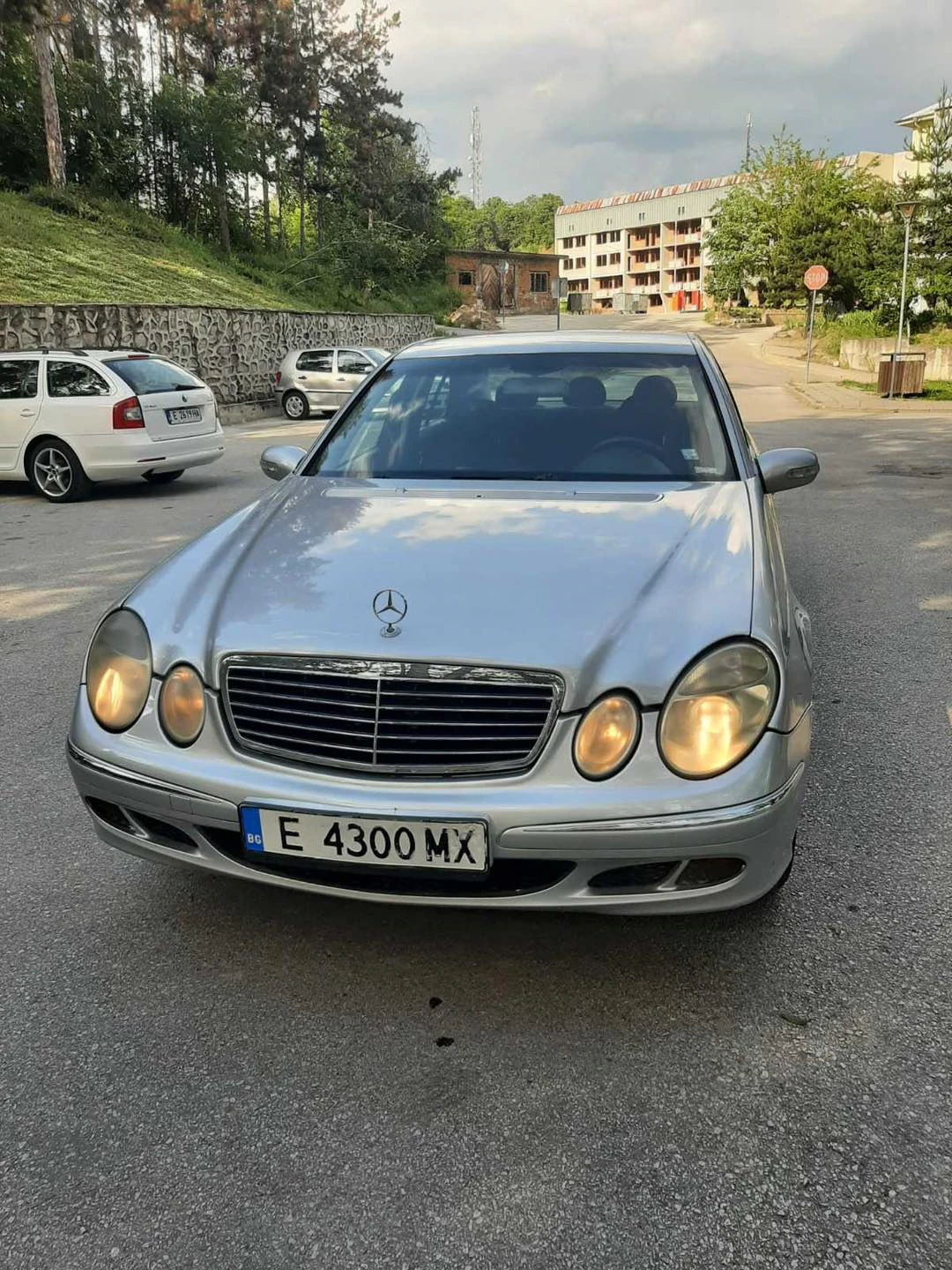 Mercedes-Benz E 220