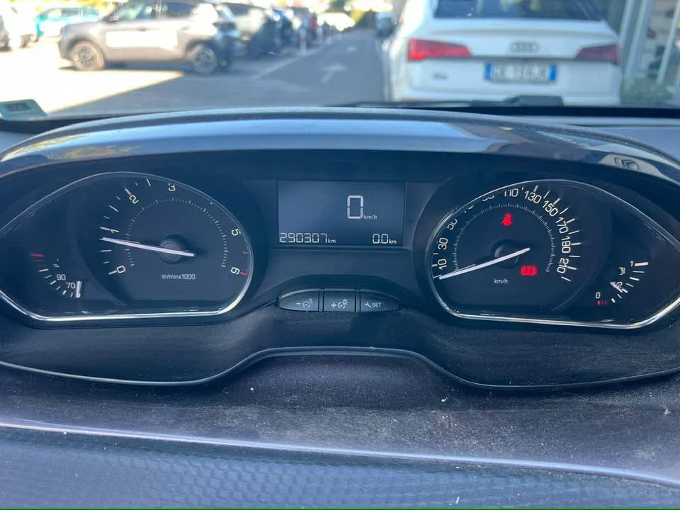 Peugeot 2008 — снимка 5