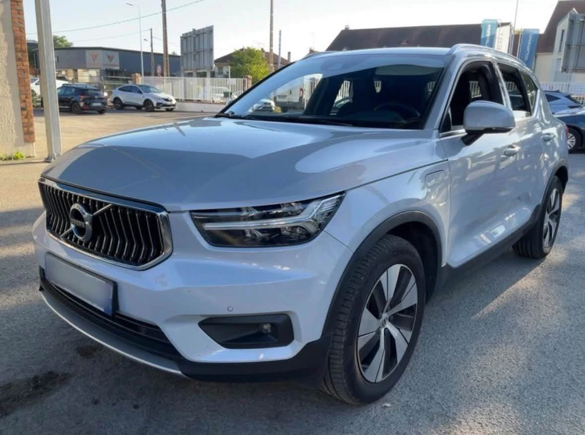 Volvo XC40 — снимка 3