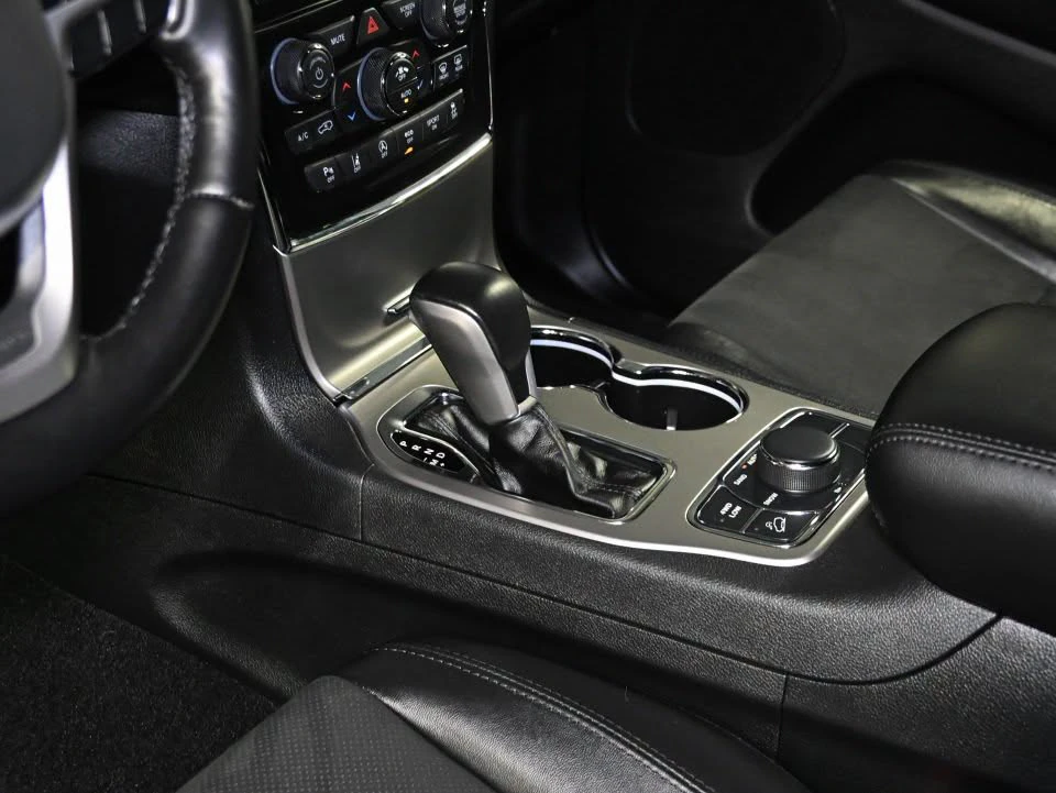 Jeep Grand Cherokee Laredo — снимка 3
