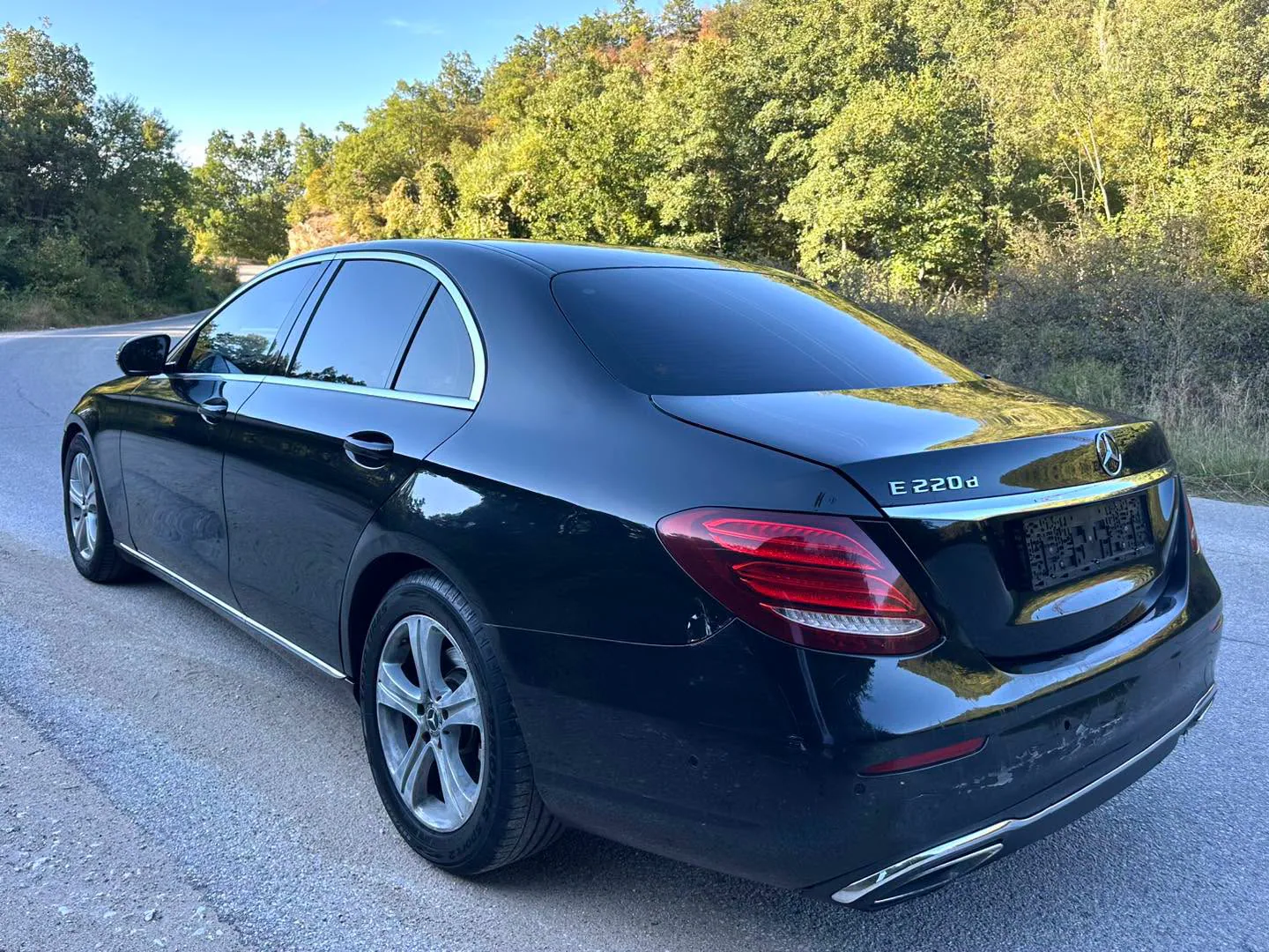 Mercedes-Benz E 220d — снимка 4