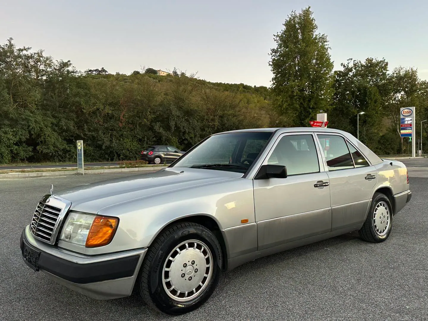 Mercedes-Benz 124 E 200i — снимка 3