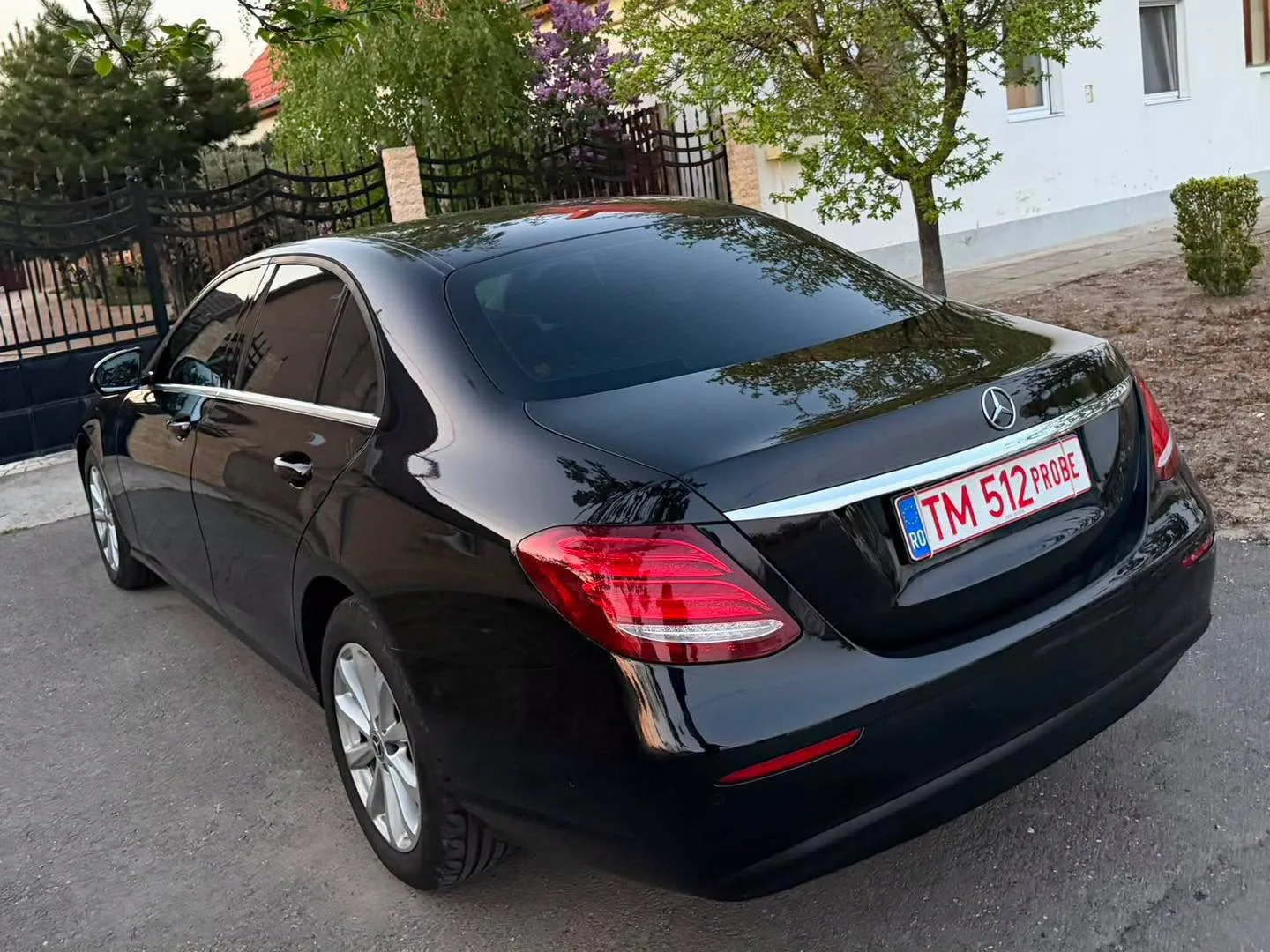 Mercedes-Benz E 220d — снимка 3