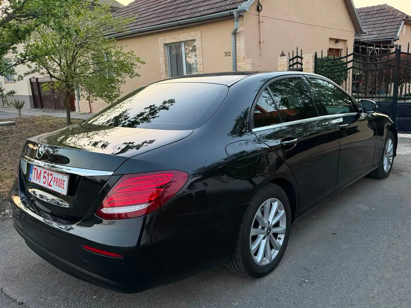Mercedes-Benz E 220d — снимка 4