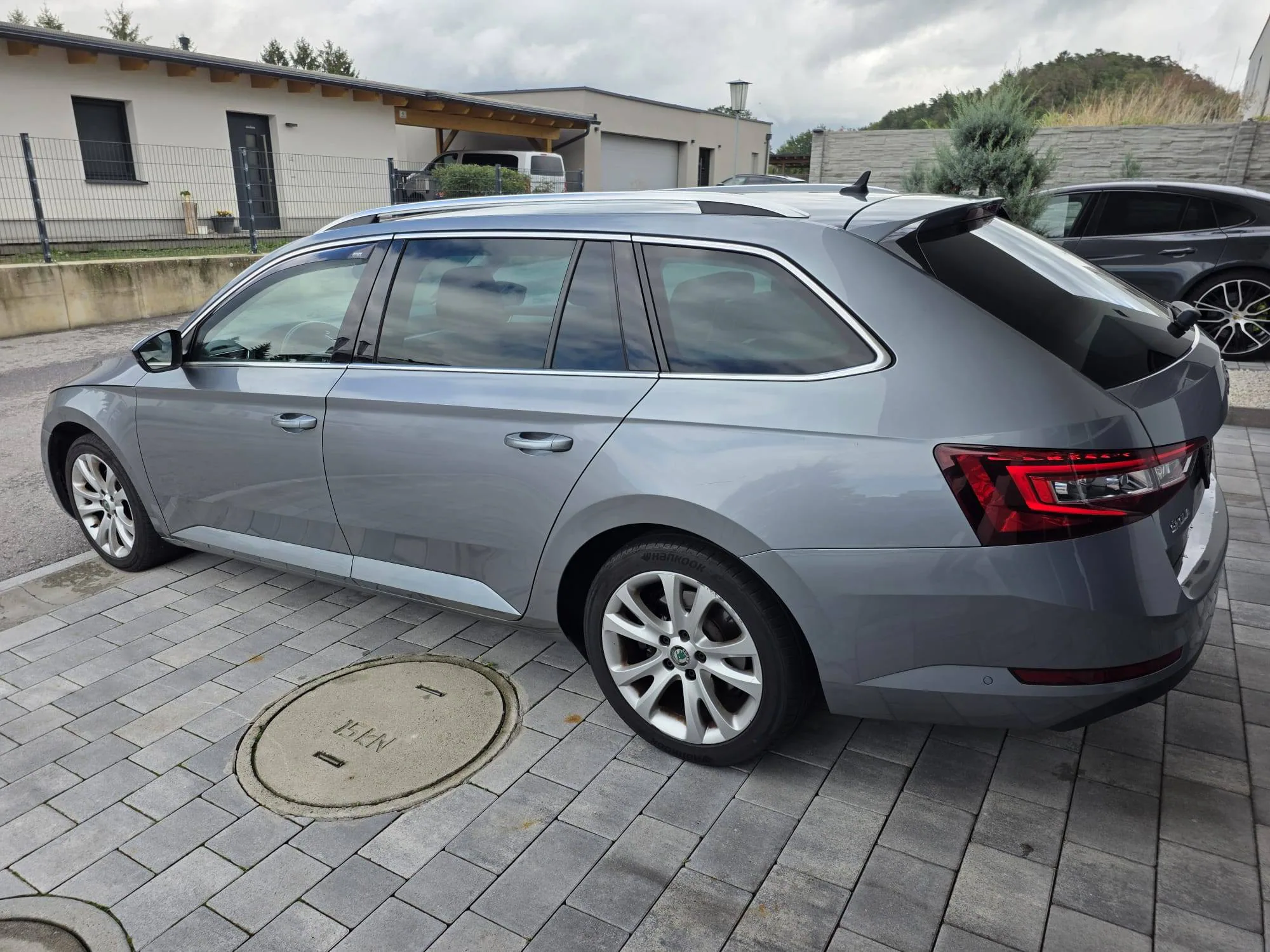 Skoda Superb Combi — снимка 3