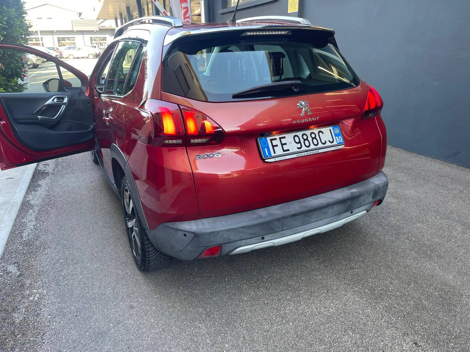 Peugeot 2008 — снимка 4