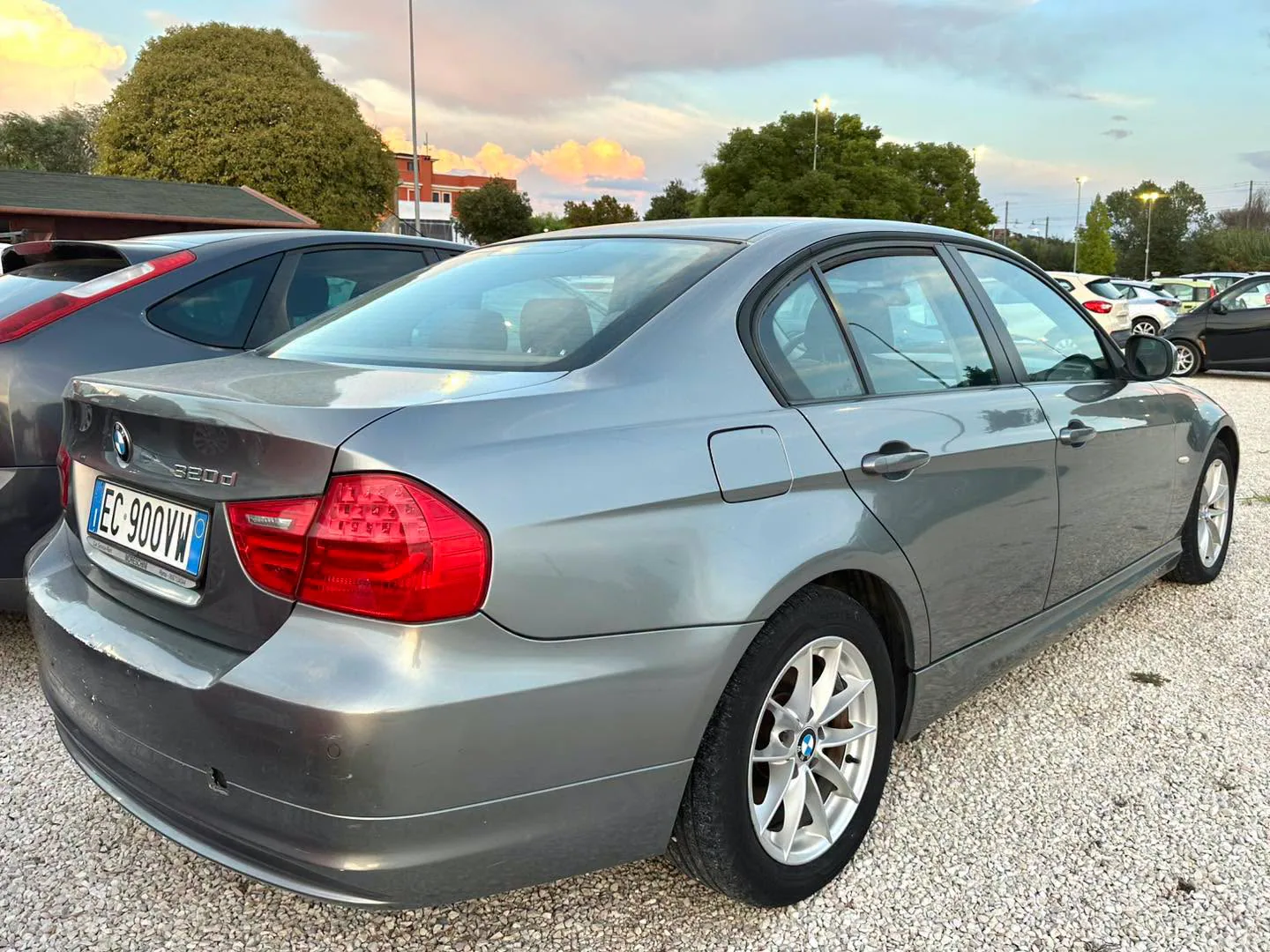 BMW 320d — снимка 4