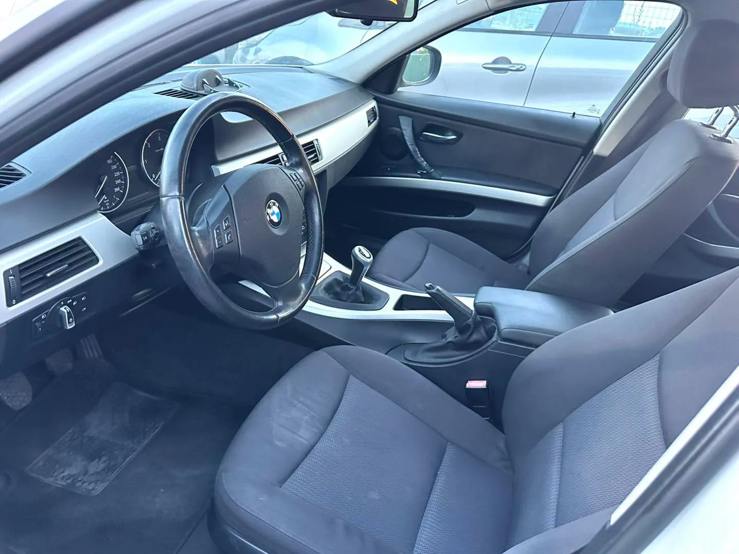 BMW 316 — снимка 5