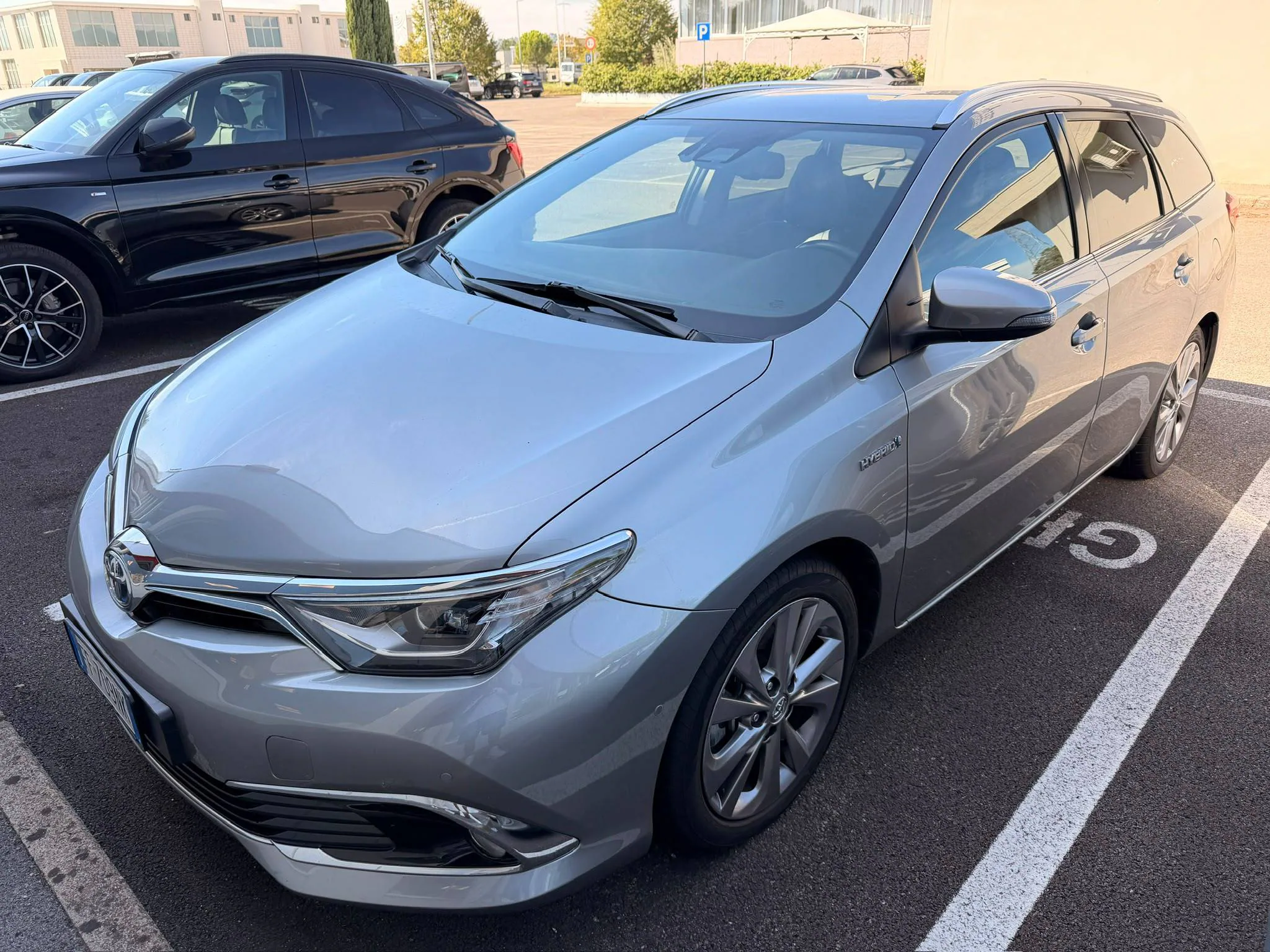 Toyota Auris Touring Sports — снимка 1