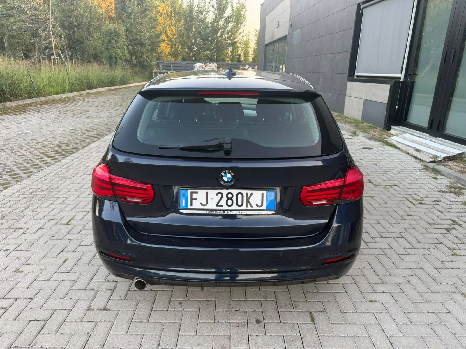 BMW 316d Touring Luxury — снимка 4