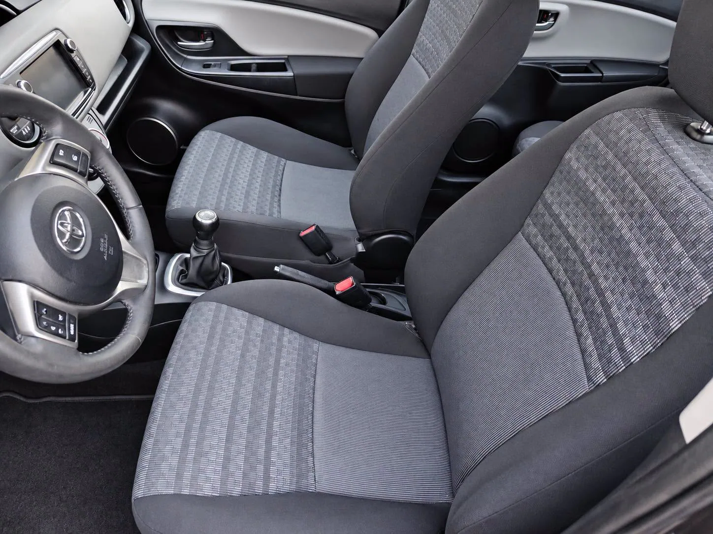 Toyota Yaris — снимка 4