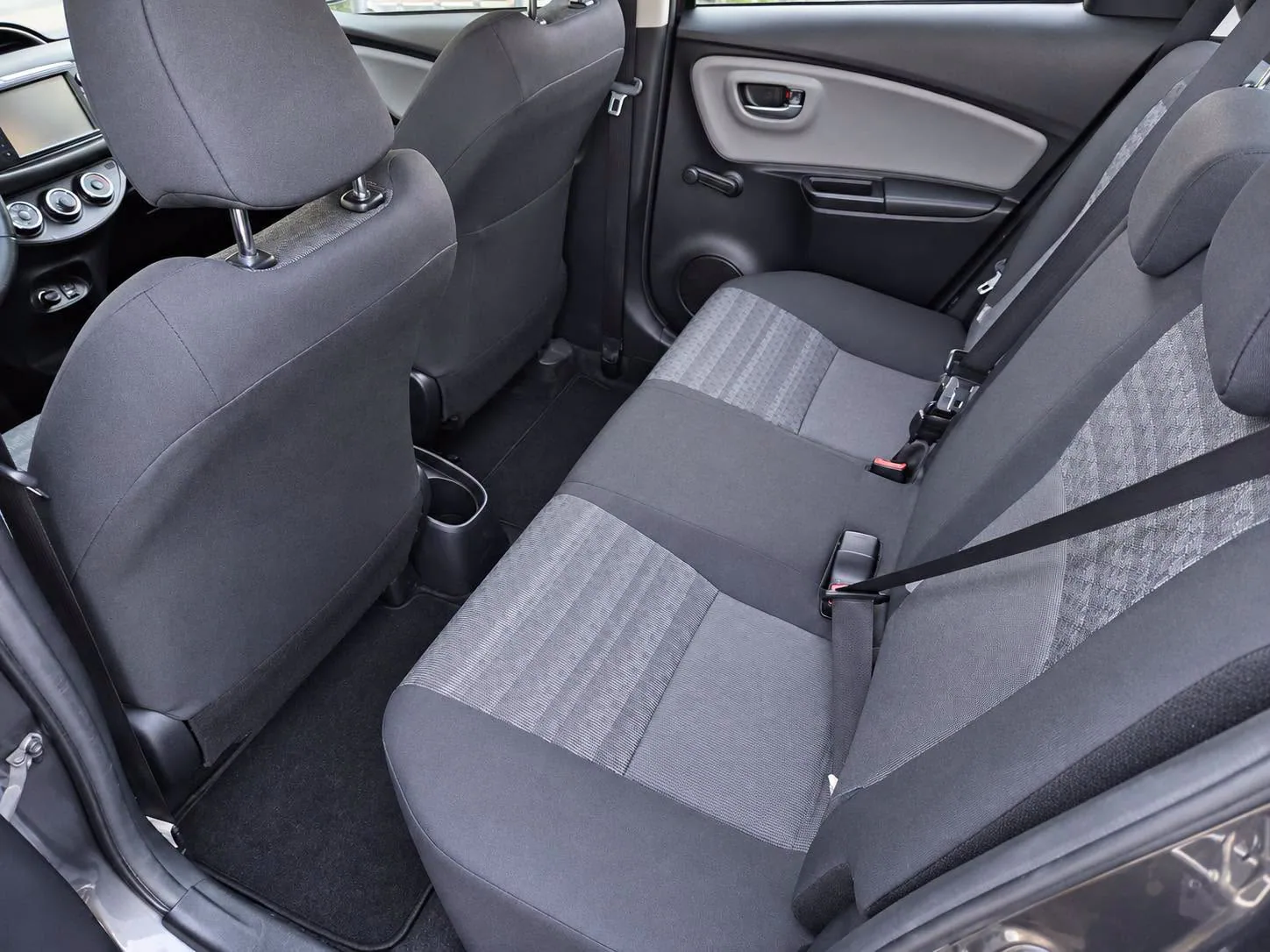 Toyota Yaris — снимка 5