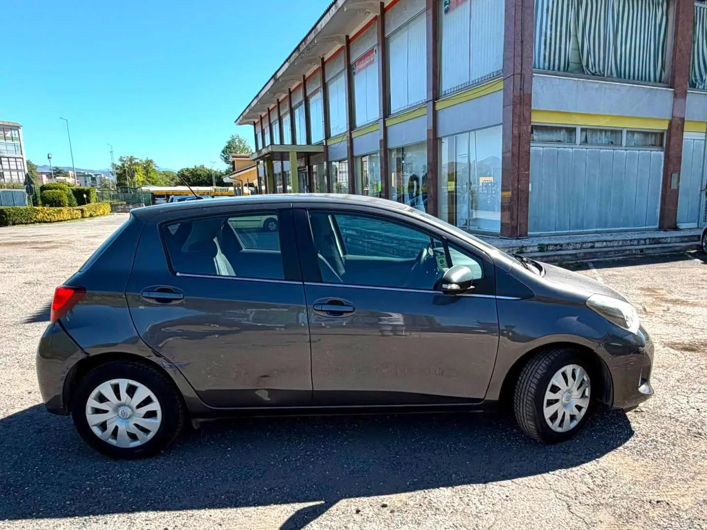 Toyota Yaris — снимка 3