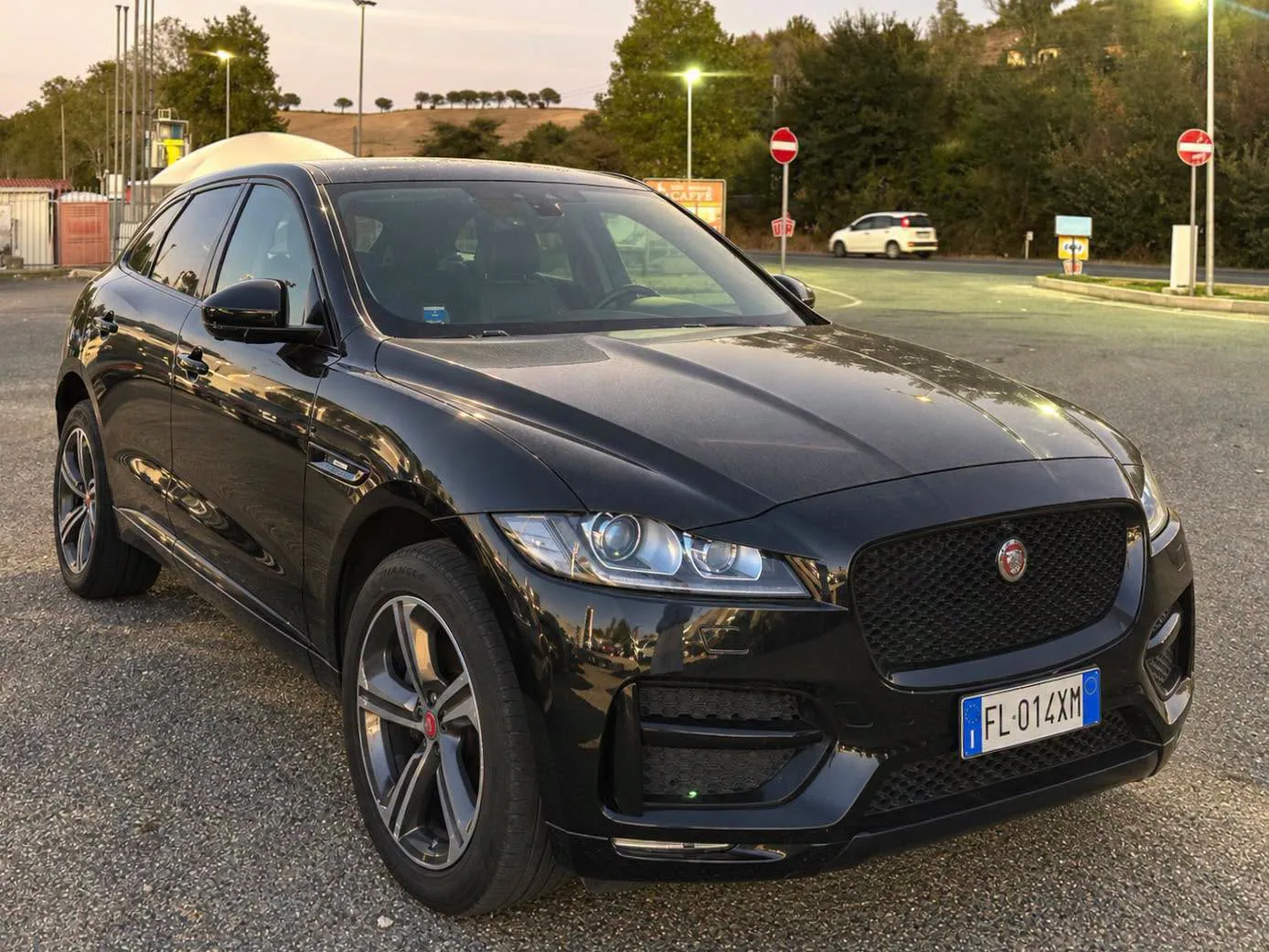 Jaguar F-Pace — снимка 2