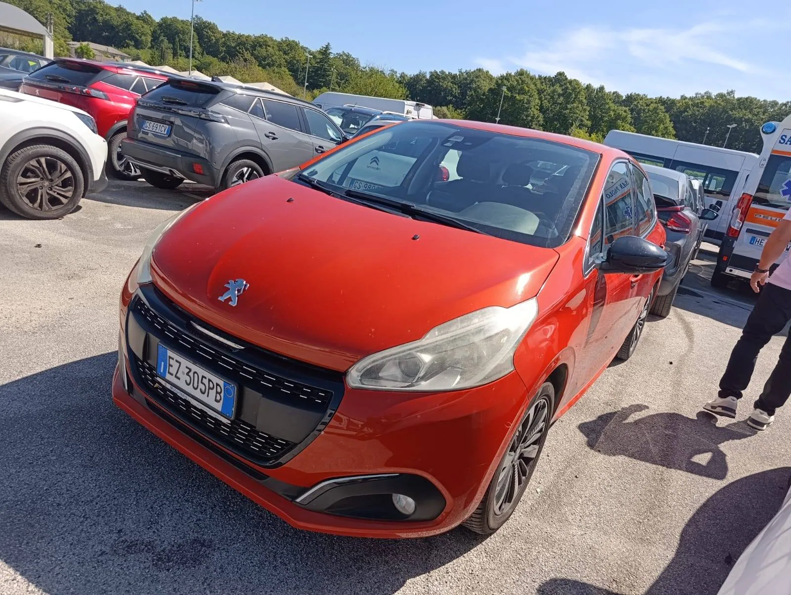 Peugeot 208 — снимка 1