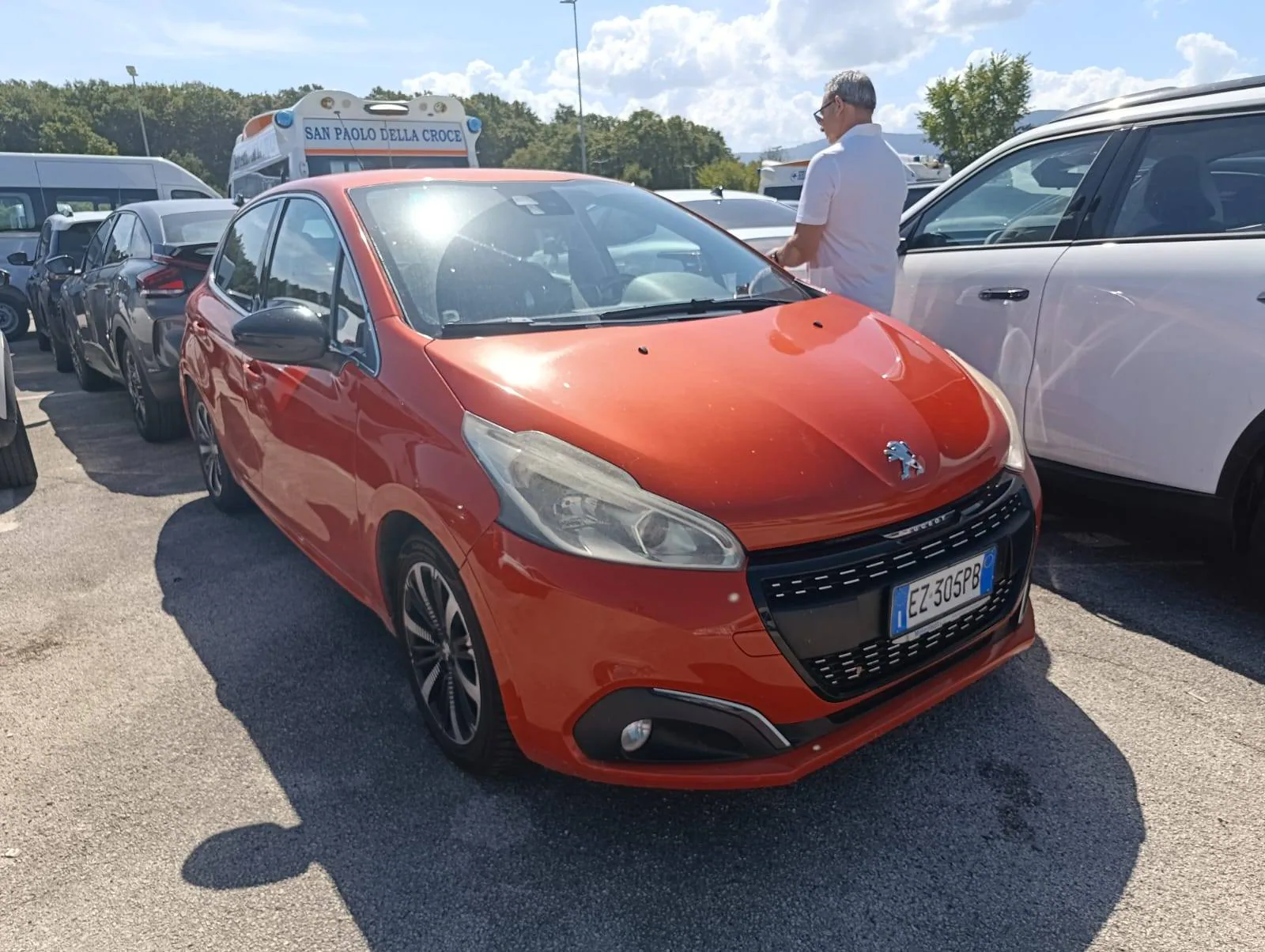 Peugeot 208 — снимка 2