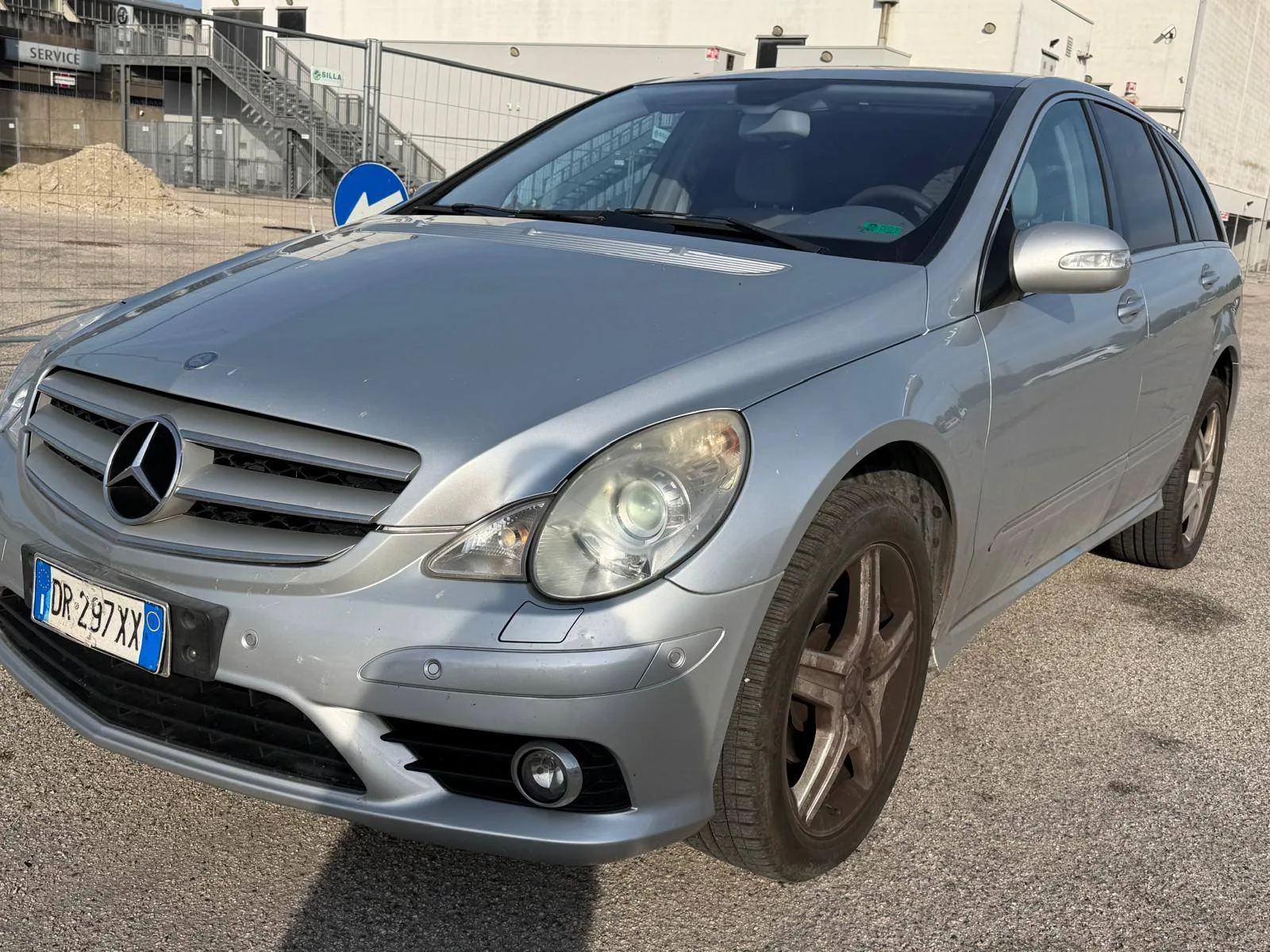 Mercedes-Benz R