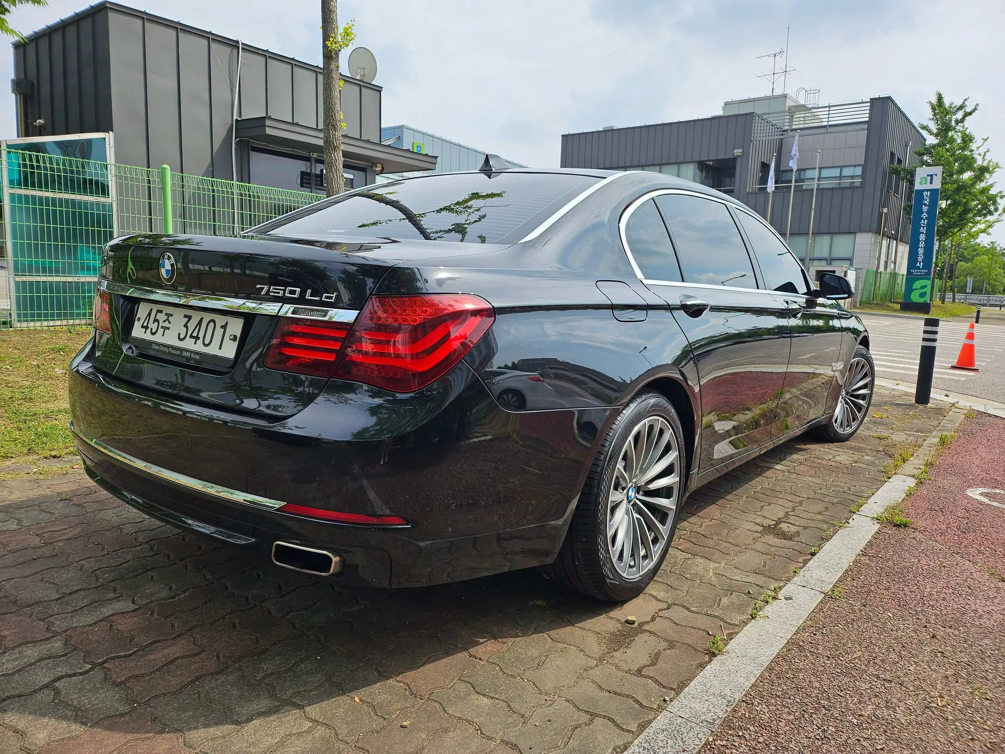 BMW 7 Series F01 — снимка 4