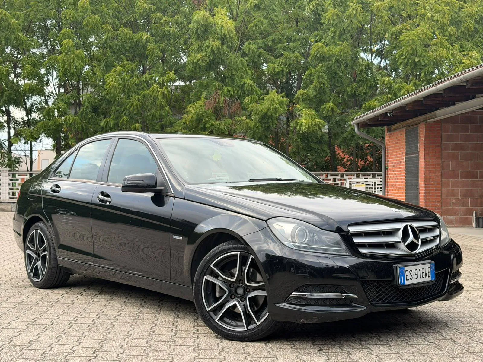 Mercedes-Benz C 220 — снимка 2