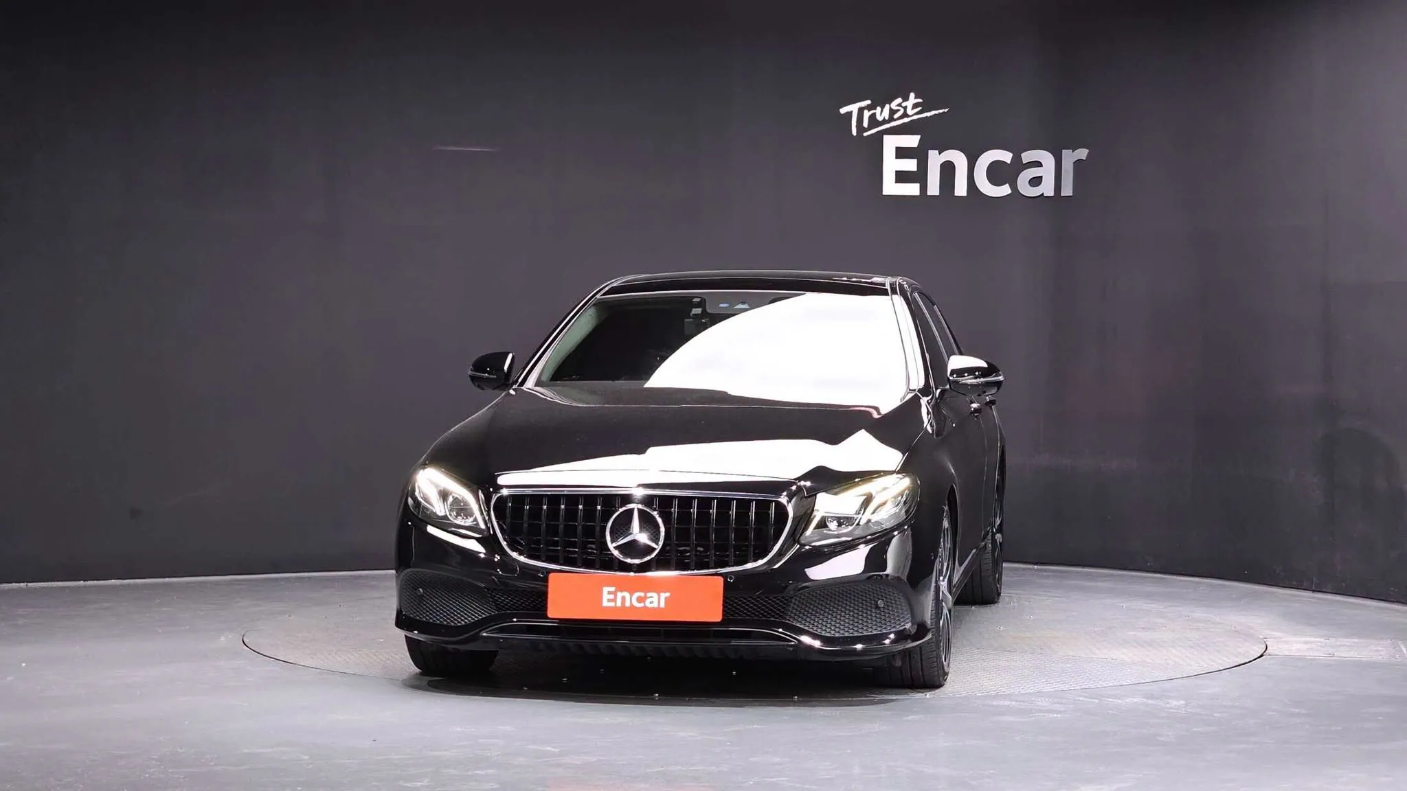 Mercedes-Benz E 300 — снимка 3