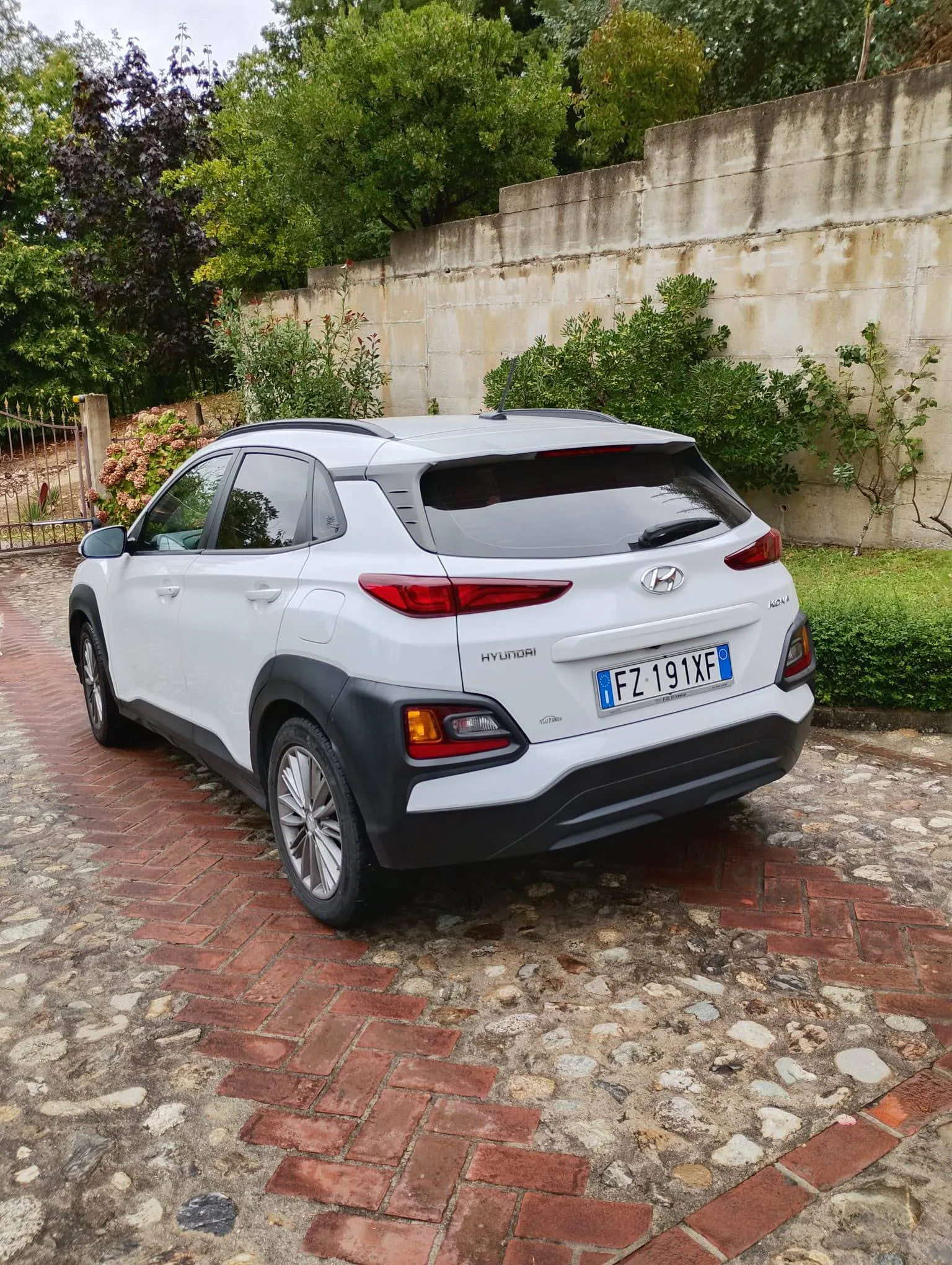 Hyundai Kona — снимка 3
